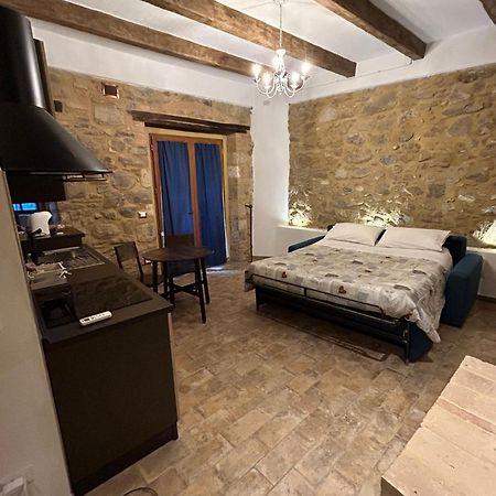 Borgo Di Mezzo Apartment Castelnuovo dell'Abate Exterior photo